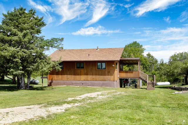 7204 Hi-View Dr Drive, Manhattan, KS 66503