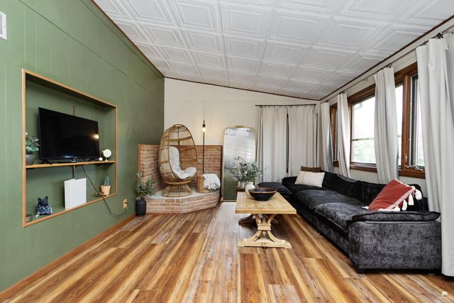 7204 Hi-View Dr Drive, Manhattan, KS 66503