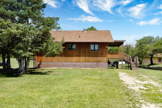 7204 Hi-View Dr Drive, Manhattan, KS 66503