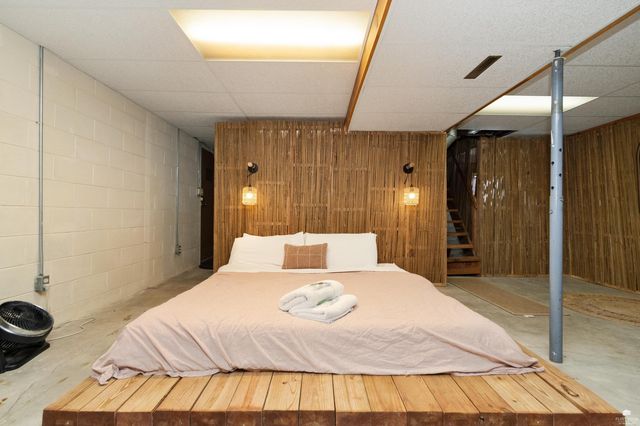 7204 Hi-View Dr Drive, Manhattan, KS 66503