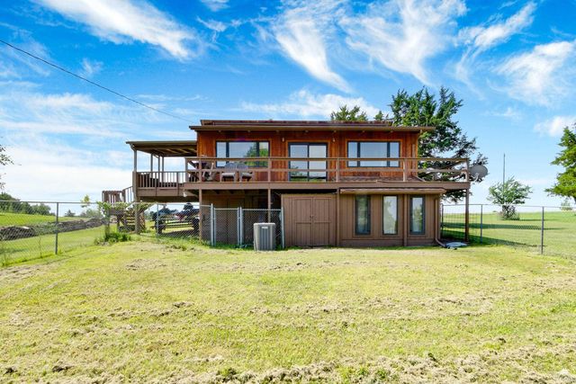 7204 Hi-View Dr Drive, Manhattan, KS 66503