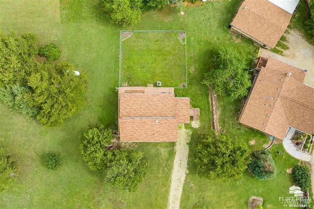 7204 Hi-View Dr Drive, Manhattan, KS 66503