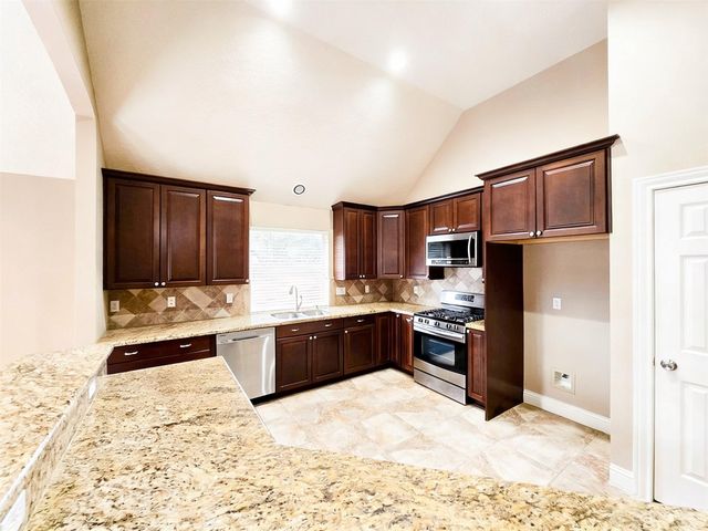 7906 Hazy Brook Lane, Humble, TX 77396