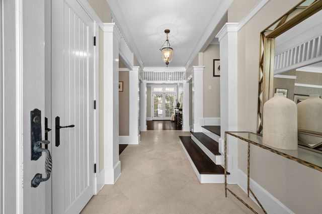 1070 Fisher Lane, Winnetka, IL 60093