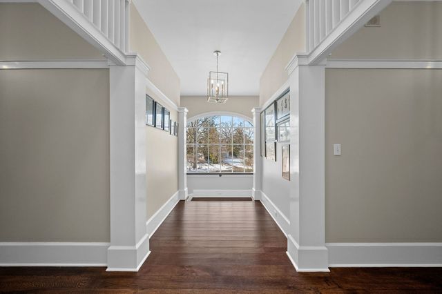 1070 Fisher Lane, Winnetka, IL 60093