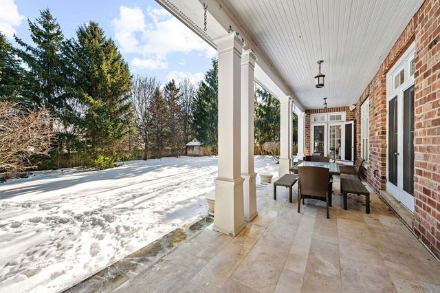 1070 Fisher Lane, Winnetka, IL 60093