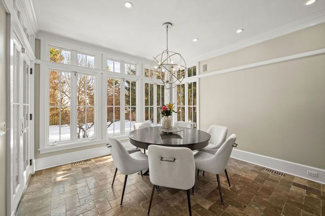 1070 Fisher Lane, Winnetka, IL 60093