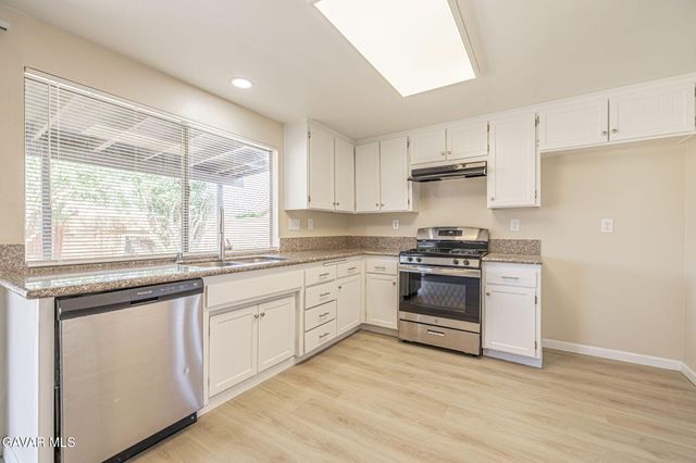 44125 Rodin Avenue, Lancaster, CA 93535