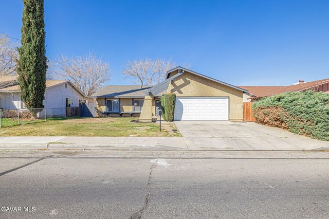 44125 Rodin Avenue, Lancaster, CA 93535