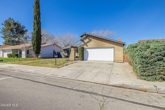 44125 Rodin Avenue, Lancaster, CA 93535