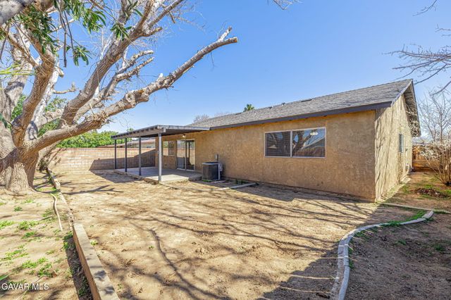 44125 Rodin Avenue, Lancaster, CA 93535