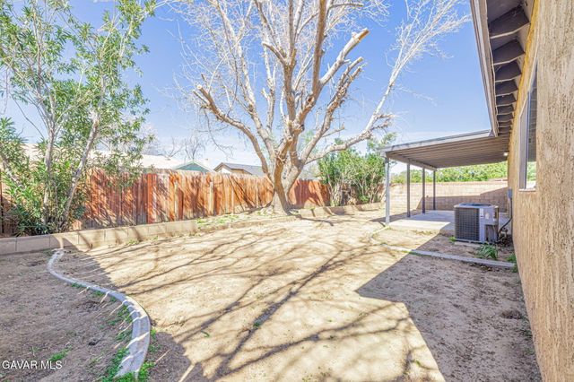 44125 Rodin Avenue, Lancaster, CA 93535