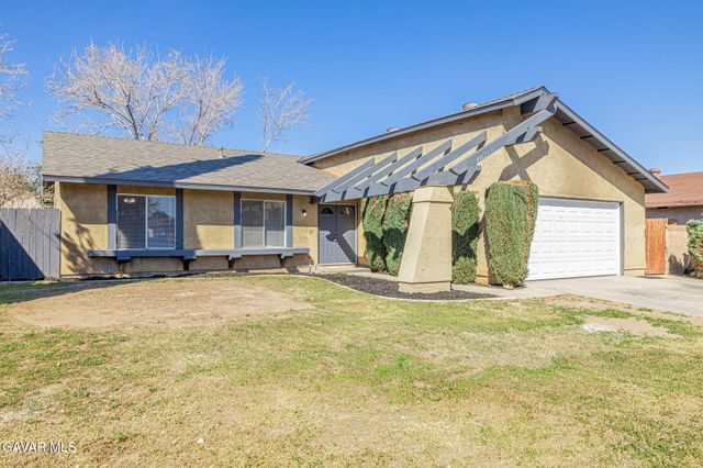 44125 Rodin Avenue, Lancaster, CA 93535