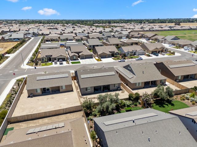 1890 Sherbrook Avenue, Tulare, CA 93274