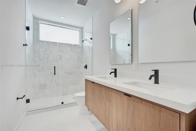 515 NE 61st St, Miami, FL 33137