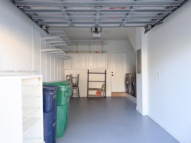 4832 NW 107th Pl, Doral, FL 33178