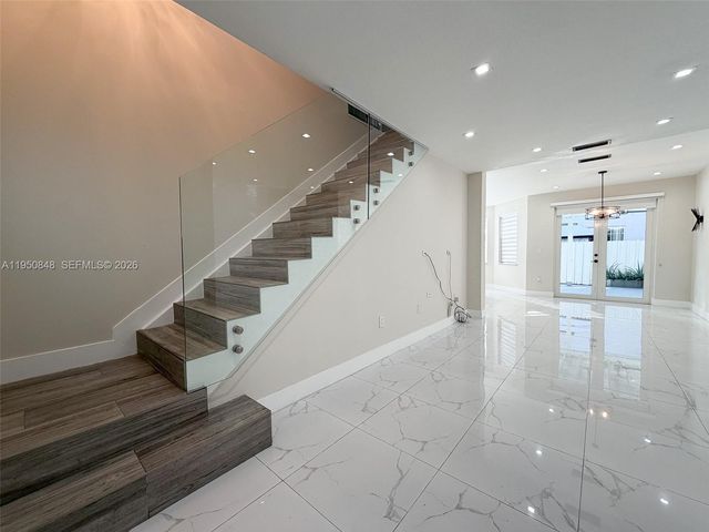 4832 NW 107th Pl, Doral, FL 33178