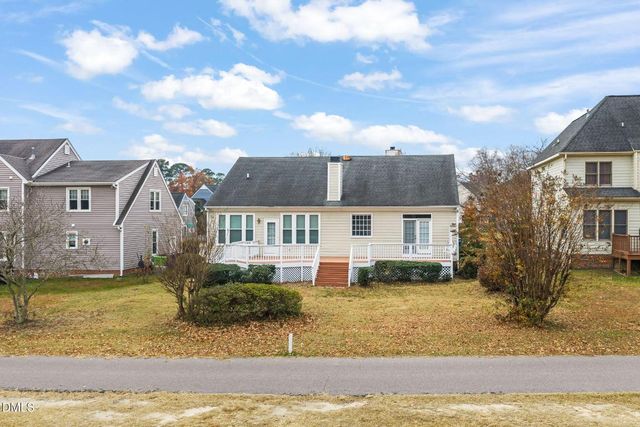 2100 Laurel Valley Way, Raleigh, NC 27604