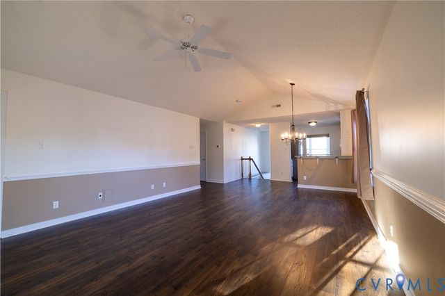 4686 Twin Hickory Lake Dr, Glen Allen, VA 23059