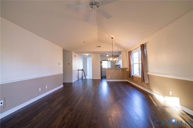 4686 Twin Hickory Lake Dr, Glen Allen, VA 23059