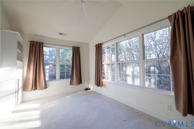 4686 Twin Hickory Lake Dr, Glen Allen, VA 23059