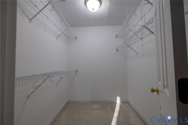 4686 Twin Hickory Lake Dr, Glen Allen, VA 23059