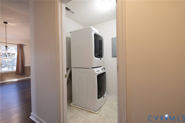 4686 Twin Hickory Lake Dr, Glen Allen, VA 23059