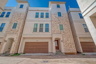 5226 Kiam Street 1002, Houston, TX 77007