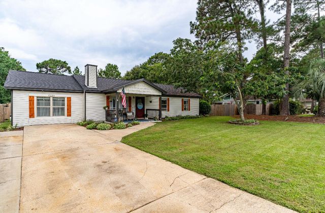 6935 Jasper Street, Navarre, FL 32566