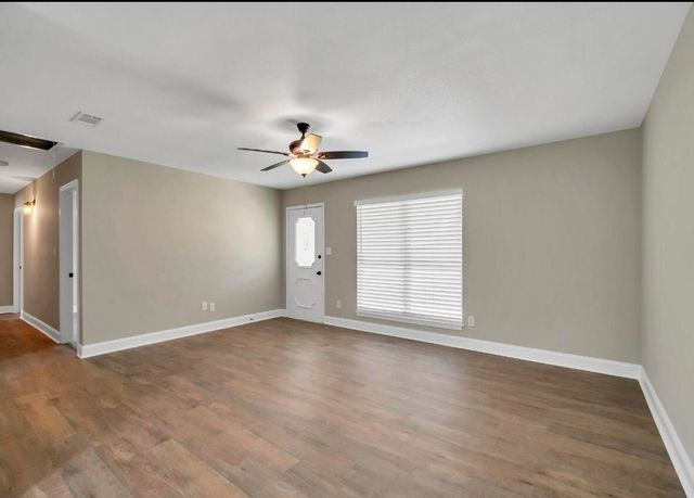 6935 Jasper Street, Navarre, FL 32566