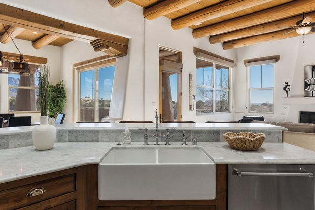 3 Aztec Court, Placitas, NM 87043