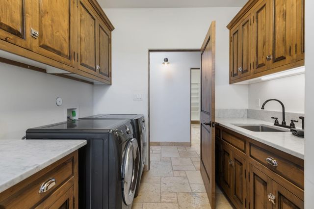 3 Aztec Court, Placitas, NM 87043