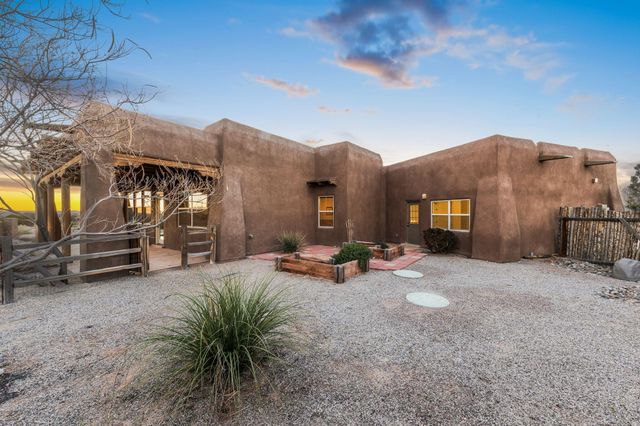 3 Aztec Court, Placitas, NM 87043