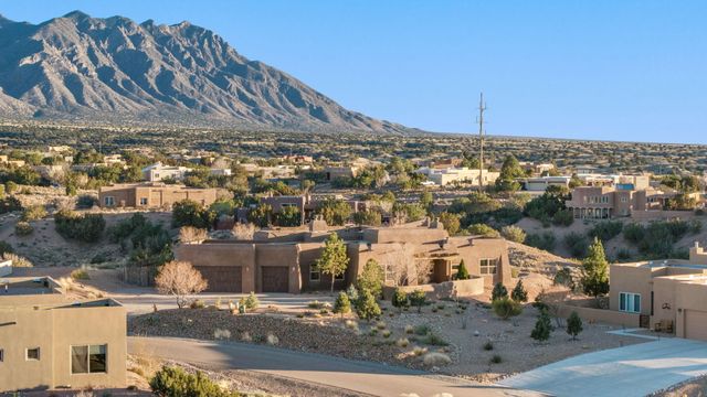 3 Aztec Court, Placitas, NM 87043