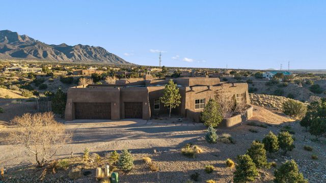 3 Aztec Court, Placitas, NM 87043