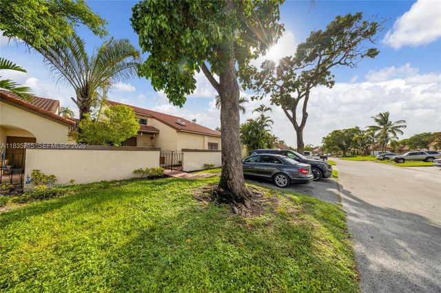 6637 NW 181st Lane, Hialeah, FL 33015