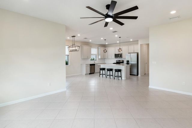 471 SE Vallarta Drive, Port St. Lucie, Port St Lucie, FL 34984