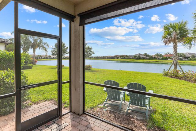 471 SE Vallarta Drive, Port St. Lucie, Port St Lucie, FL 34984