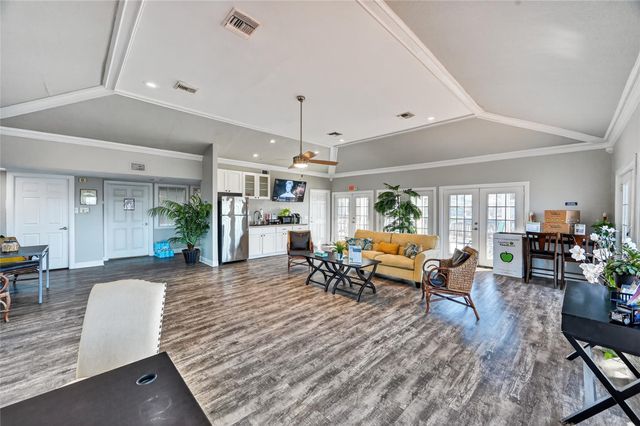 4101 Nasa Parkway 203, Larga Vista, TX 77586