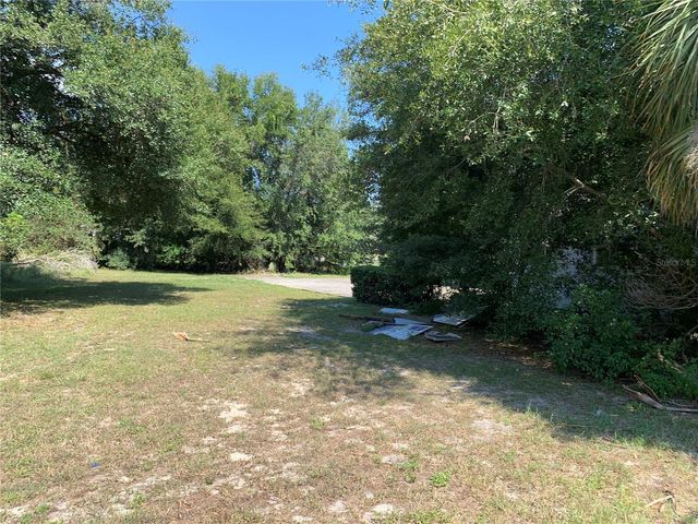 1024 - 1038 W DIXIE AVENUE, Leesburg, FL 34748