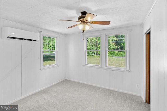 10301 LIVINGSTON RD, Fort Washington, MD 20744