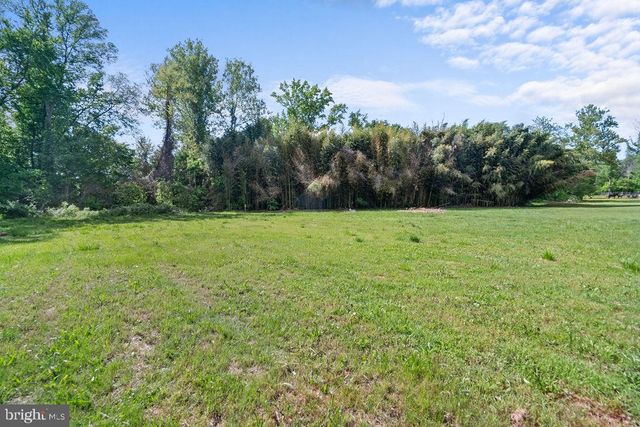 10301 LIVINGSTON RD, Fort Washington, MD 20744