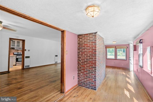 10301 LIVINGSTON RD, Fort Washington, MD 20744
