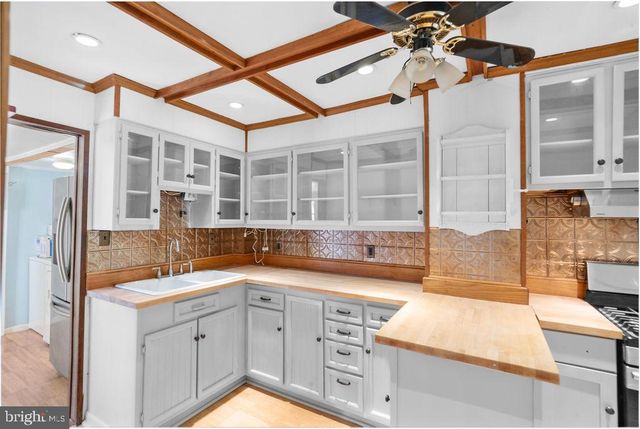 10301 LIVINGSTON RD, Fort Washington, MD 20744