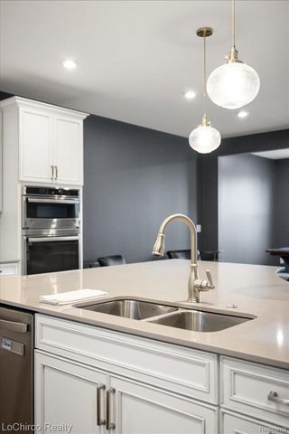 273 Strawberry Drive, Rochester Hills, MI 48307