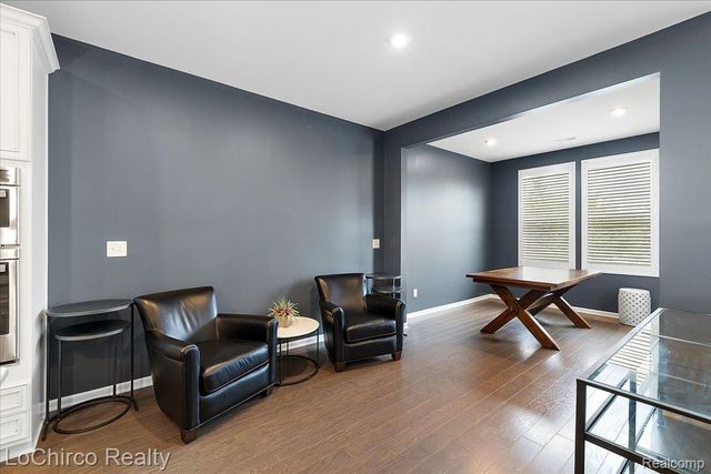 273 Strawberry Drive, Rochester Hills, MI 48307