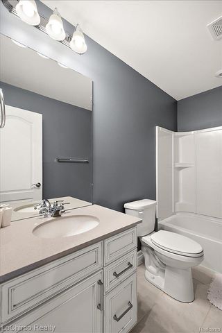 273 Strawberry Drive, Rochester Hills, MI 48307