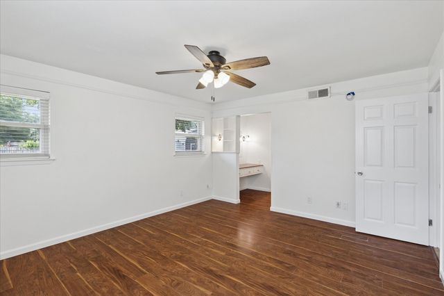 6716 Corona Drive, North Richland Hills, TX 76180