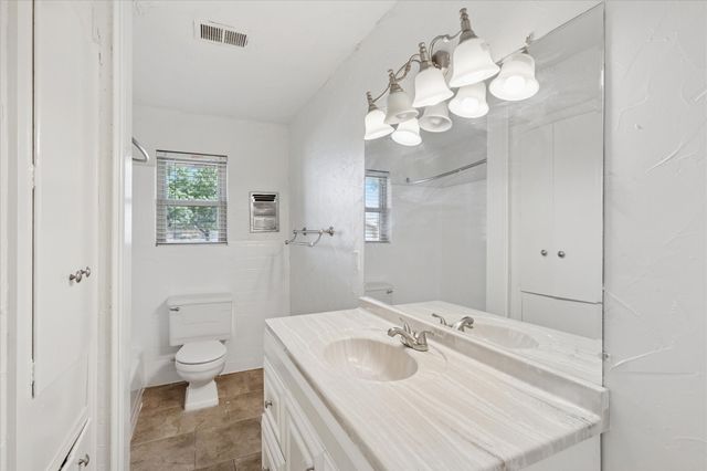 6716 Corona Drive, North Richland Hills, TX 76180
