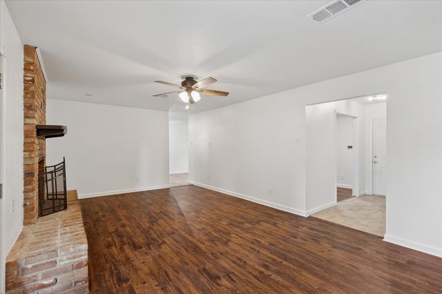 6716 Corona Drive, North Richland Hills, TX 76180